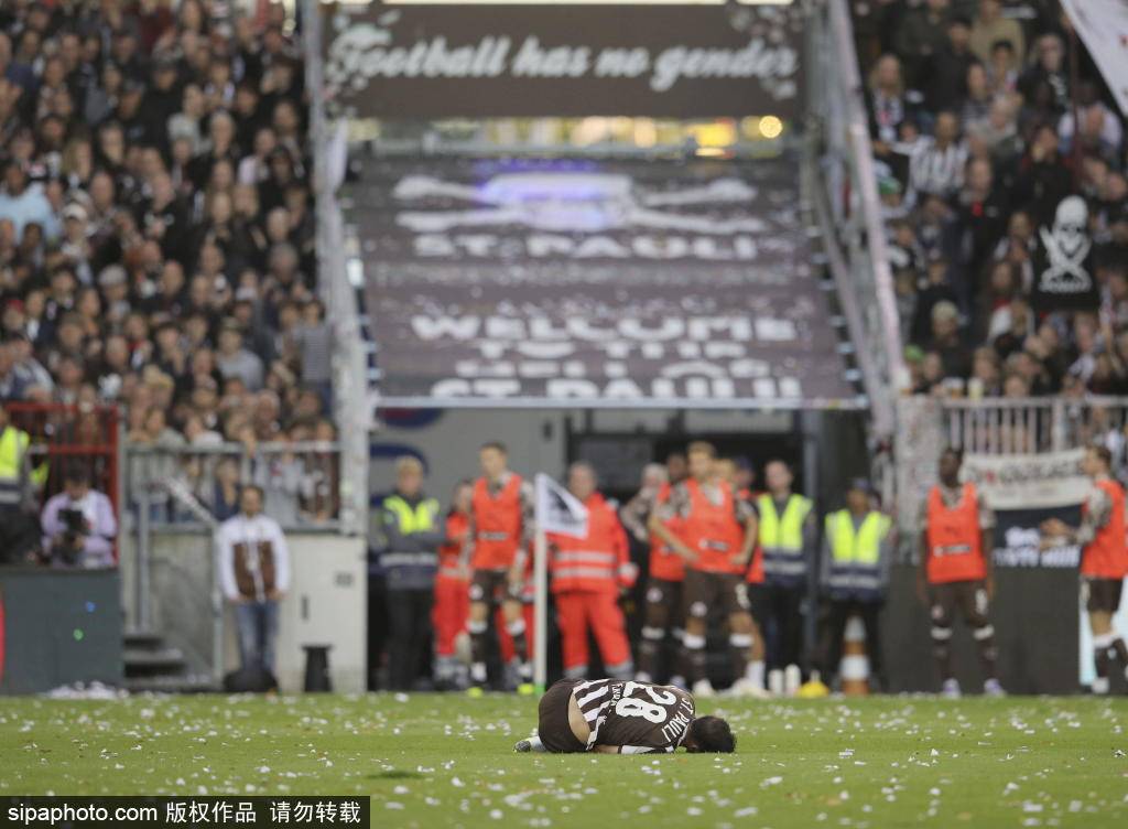 变化, 作为一名年, 整的投票